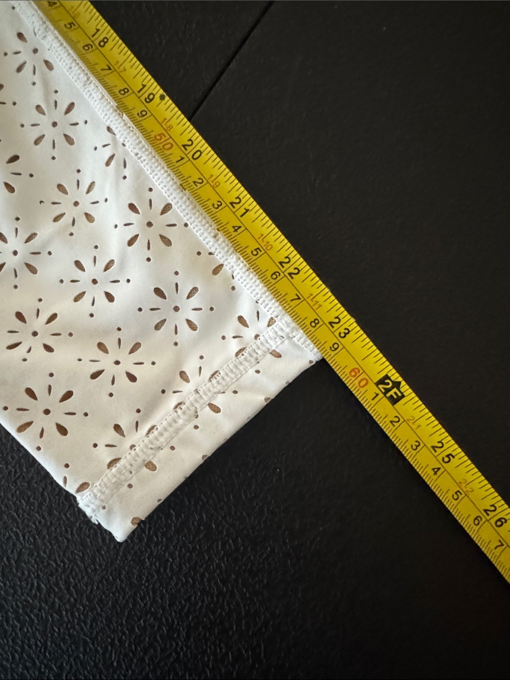 aerie White High-Waist Laser-Cut Leggings size M